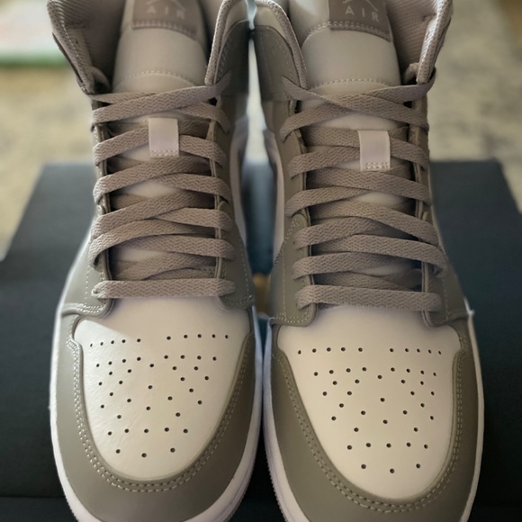 Air Jordan 1 Linen